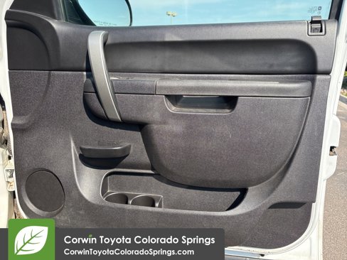 Used 2011 Chevrolet Silverado 1500 LT image 25