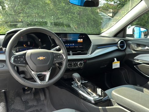 New 2025 Chevrolet Trax LT w/ Driver Confidence Package image 16