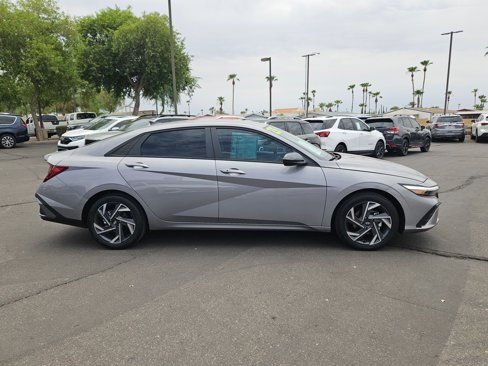 Certified 2025 Hyundai Elantra Sport image 4