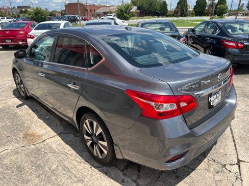 Used 2019 Nissan Sentra SV image 3