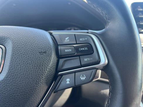 Used 2018 Honda Accord Touring image 27