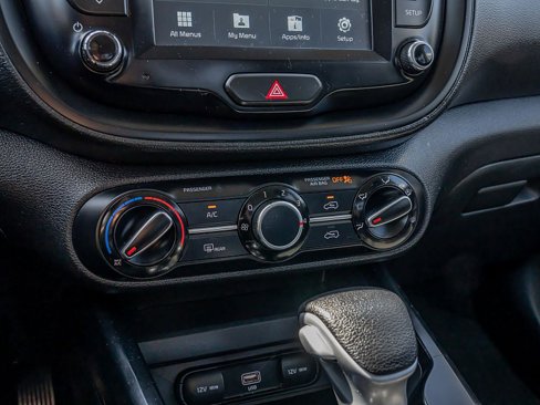 Used 2021 Kia Soul S image 34