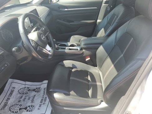 Used 2023 Nissan Altima 2.5 SR image 12