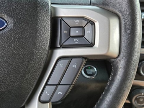 Used 2017 Ford F150 Lariat image 29