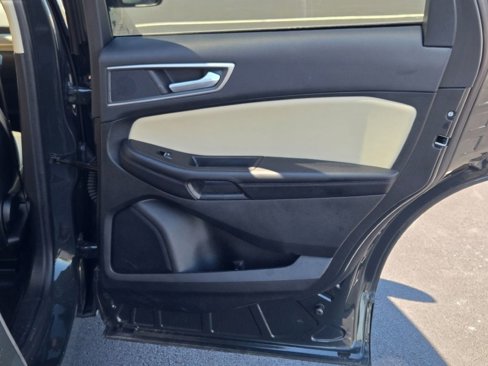Used 2024 Ford Edge SEL w/ Convenience Package image 10