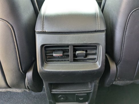 Used 2024 Ford Edge Titanium image 29