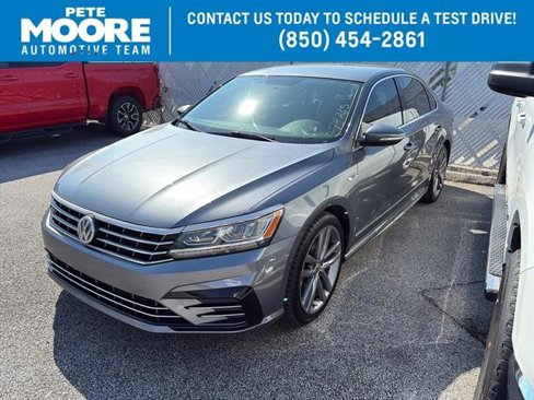 Used 2017 Volkswagen Passat 1.8T R-Line w/ R-Line Lighting Package image 1