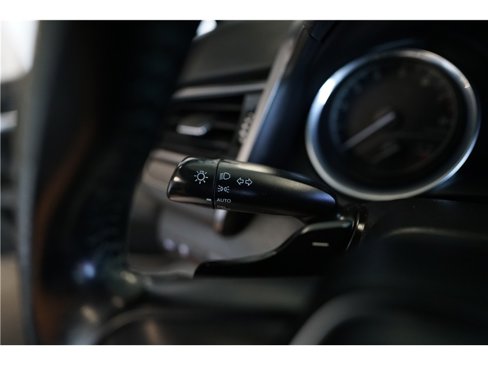 Used 2019 Toyota Camry SE w/ Carpet Mat Package image 24