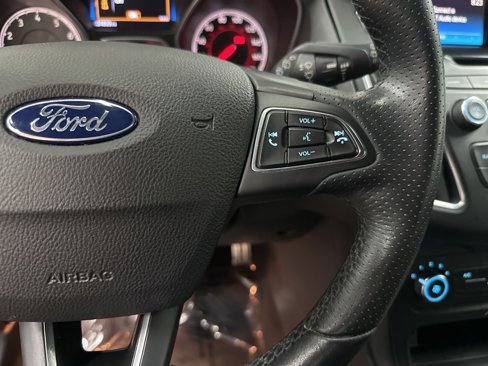Used 2017 Ford Focus ST image 18