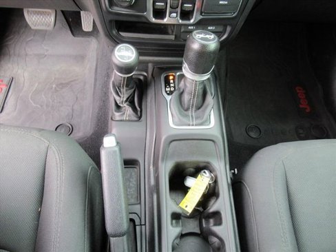 Used 2019 Jeep Wrangler Unlimited Sahara image 21