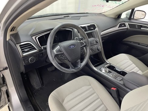 Used 2018 Ford Fusion S image 19