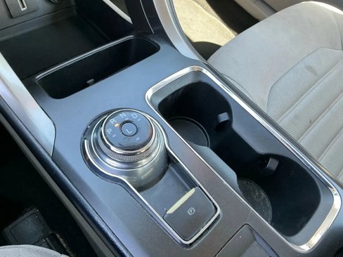 Used 2018 Ford Fusion SE w/ Fusion SE Technology Package image 32