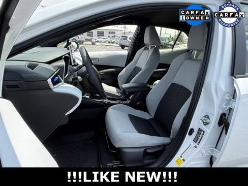Used 2025 Toyota Corolla SE w/ SE Package image 15