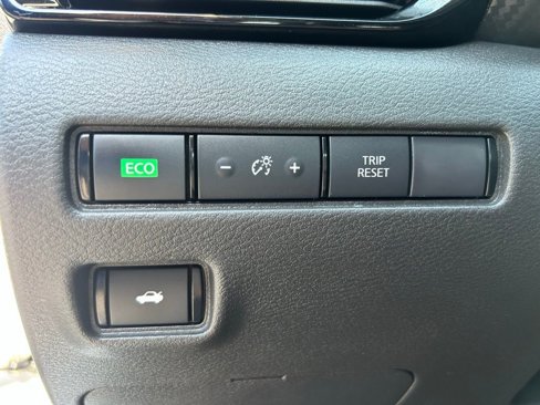 Used 2021 Nissan Sentra SV image 16