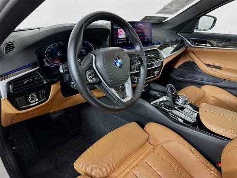 Used 2022 BMW 530i xDrive w/ Convenience Package image 9