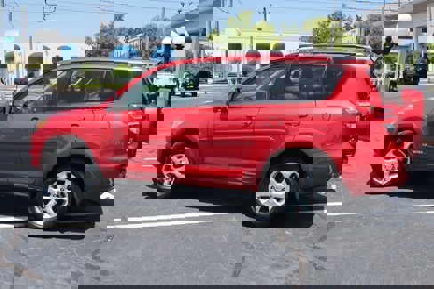 Used 2010 Toyota RAV4 Limited image 11