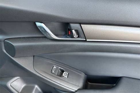 Used 2018 Honda Accord LX image 20