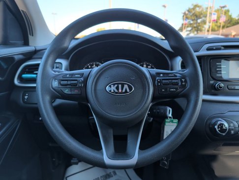Used 2016 Kia Sorento LX image 11