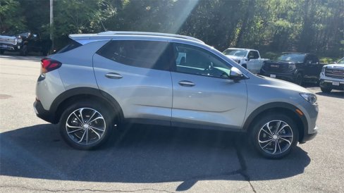 Used 2023 Buick Encore GX Select image 9