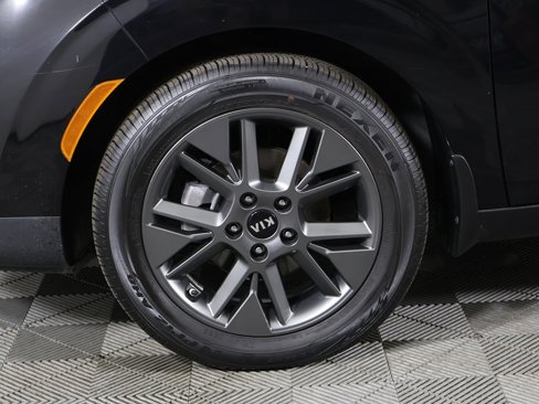 Used 2021 Kia Soul S image 22