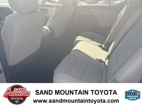 Used 2022 Chevrolet Traverse LS image 14