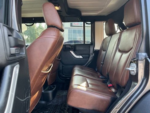 Used 2017 Jeep Wrangler Unlimited Rubicon w/ Max Tow Package image 23