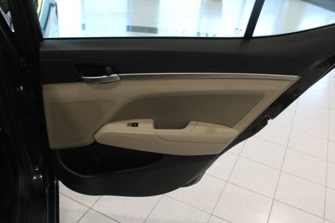 Used 2020 Hyundai Elantra SEL w/ Cargo Package (C1) image 14