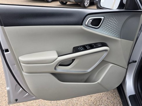 Used 2020 Kia Soul LX image 22