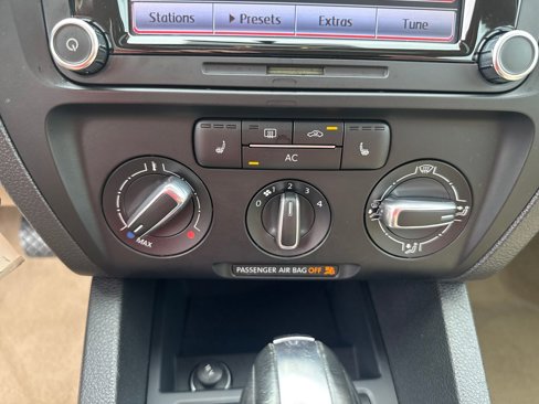 Used 2012 Volkswagen Jetta SE image 23