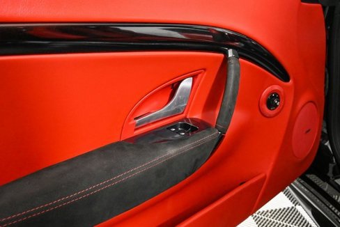 Used 2015 Maserati GranTurismo Sport image 11