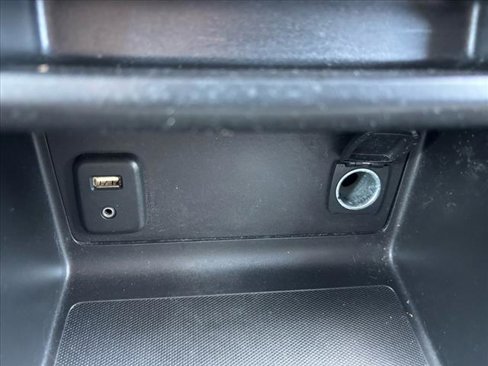 Used 2016 Chevrolet Colorado LT w/ LT Convenience Package image 36