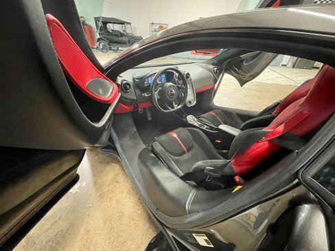 Used 2017 McLaren 570S image 11