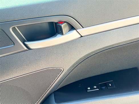 Used 2018 Hyundai Elantra SEL image 22