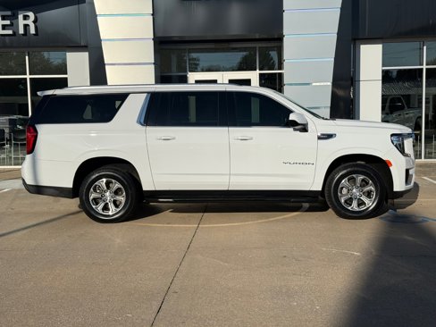 Certified 2021 GMC Yukon XL SLE image 3