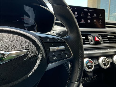 Used 2022 Genesis G70 2.0T image 23