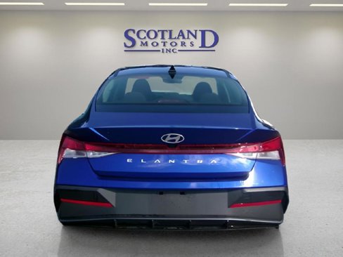 Used 2024 Hyundai Elantra SEL image 7