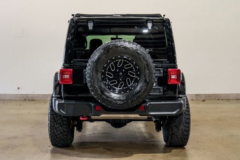 Used 2021 Jeep Wrangler Unlimited Rubicon image 31