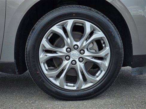 Used 2018 Buick Enclave Avenir w/ Avenir Technology Package image 11
