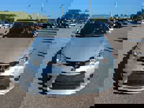 Used 2016 Toyota Corolla L image 9