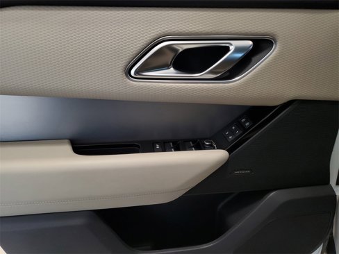Used 2023 Land Rover Range Rover Velar R-Dynamic S image 10