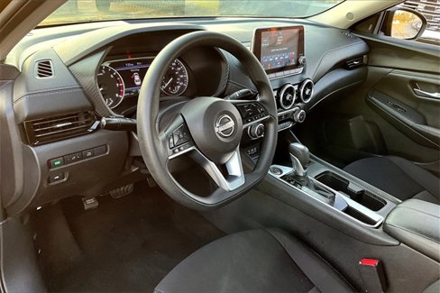 Used 2024 Nissan Sentra SV image 17