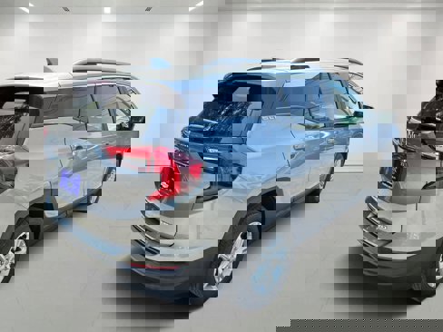 Certified 2023 GMC Terrain SLE w/ Driver Convenience Package image 6