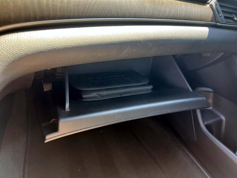 Certified 2018 Honda Accord Touring image 35