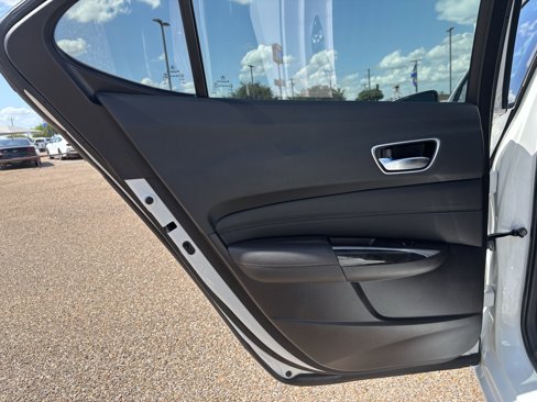 Used 2020 Acura TLX image 14