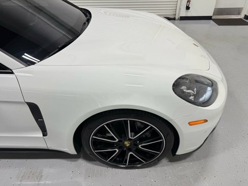 Used 2018 Porsche Panamera image 22