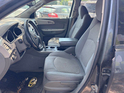 Used 2011 Chevrolet Traverse LS image 19