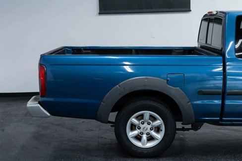 Used 2002 Nissan Frontier XE image 8