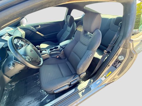 Used 2015 Hyundai Genesis 3.8 image 19
