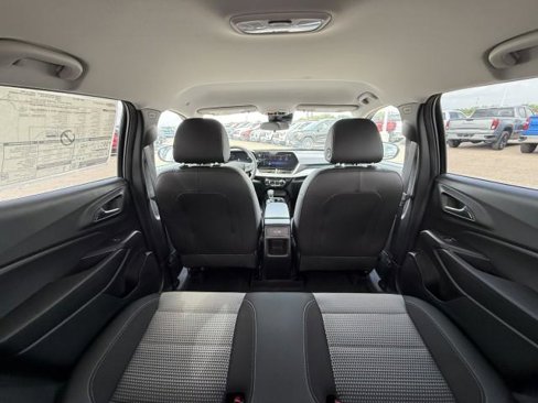 New 2025 Chevrolet Trax LT image 27