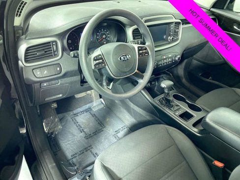 Used 2020 Kia Sorento LX image 5